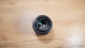 Predám objektív Sony E 50mm f1.8 SEL50F18