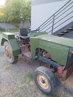Predám malotraktor aj vlečku