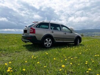 Škoda Octavia Scout 2.0fsi