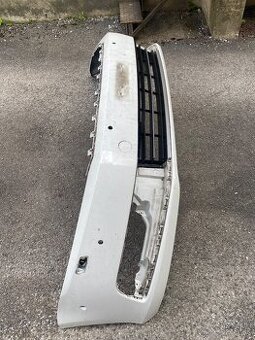 Passat B7 predny naraznik