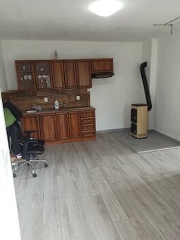 Dám do prenájmu RD v Udiči ( prenajom , podnajom )