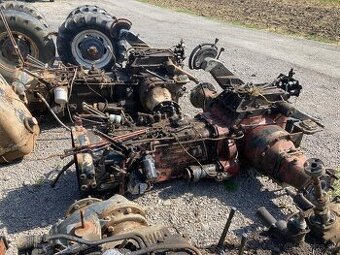 Predám zadnú časť traktora zetor crystal 8011-16245