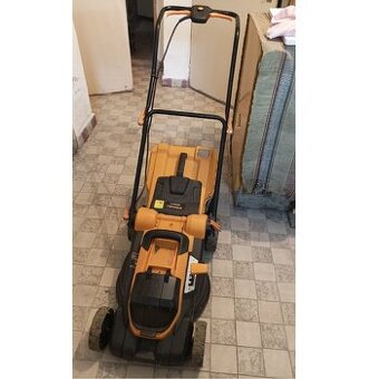 Akumulátorová kosačka RIWALL AKU 20V RALM 3820