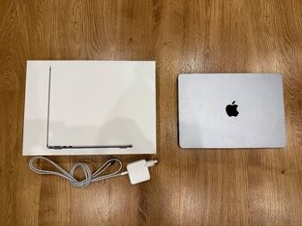 MacBook Air M3 13" 256 GB / 8 GB RAM