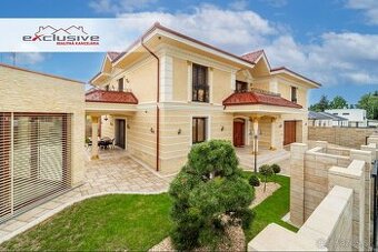 ZAUJÍMAVÁ CENAIMPOZANTNÁ RODINNÁ VILA-KRYTÝ BAZÉN-GARÁ