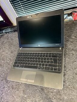 Notebook HP  i3-2330M / 8 GB RAM / 250 GB SSD / LINUX MX