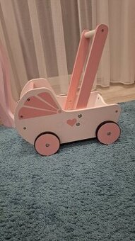 Kočíķ pre bábiky