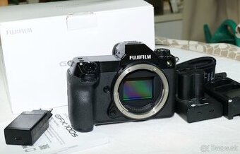 Fujifilm GFX 100s - 100 Mil. Pixel - stredoformat
