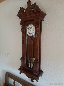 Starožitné figurálne, nástenné hodiny TH 1880.