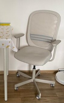 Kancelárska stolička