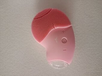 ETA 2352 90000 sónická kefka na tvár
