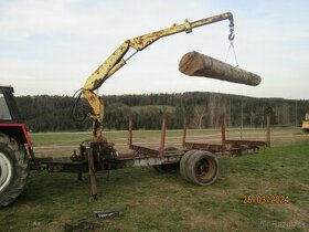 Vyvazecka s hydraulickou rukou na 12 metru dreva