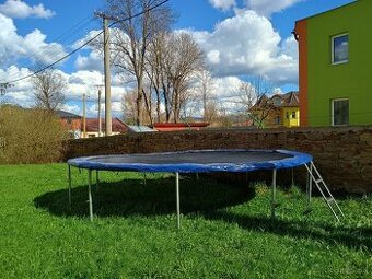 🚨 Trampolína 🚨