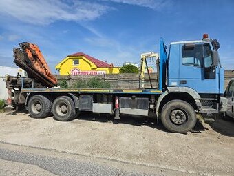 IVECO TRAKKER Z HYDRAULICKOU RUKOV