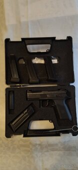 pištoľ CZ P-07