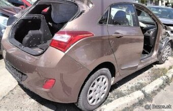 predám MOTOR D4FB Hyundai i30 1.6 CRDI 2012 TRYSKY 044511032