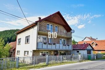Rodinný dom s garážou, záhradou a balkónom – Turzovka