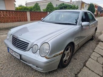 MERCEDES BENZ W210 E320 CDi ROK-2000