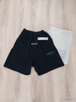 Essentials kraťase čierne
