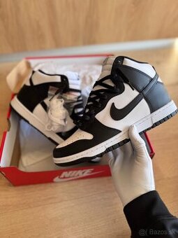 Nike Dunk High “ Panda “