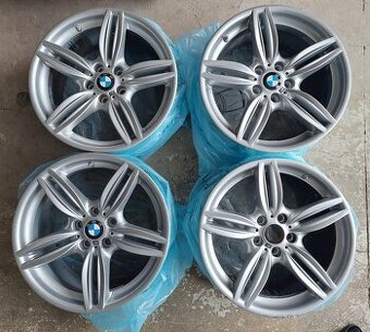 BMW M r19 alu disky