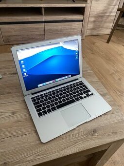 MacBook Air 13" (2017)