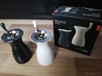 Mlynček na korenie a solenie