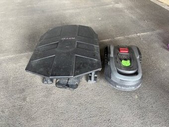 Robotická kosačka LUX-Tools A-RMR-300-24
