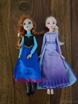 Barbie Anna a Elsa Frozen, Ľadové kráľovstvo