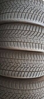 Predám 4ks jazdené zimné 215/55r17-98V Dunlop