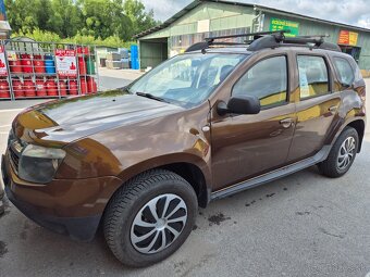 Predám  osobné auto DACIA  DUSTER 4x4 - Výborná cena 
