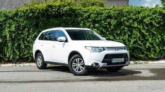 Mitsubishi Outlander 2.2 DI-D Instyle A/T