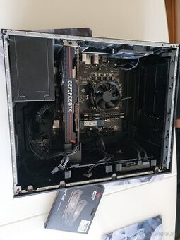 OMEN by HP Obelisk Desktop 875-0005nc