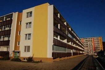 Slnečný 3 izb. byt s veľkou loggiou po novej rekonštrukcii,