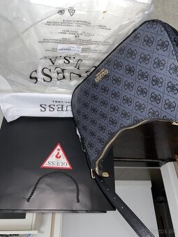 Kabelka Guess