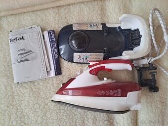 Bezkablova zehlicka Tefal