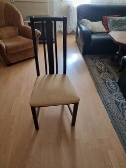 Drevené jedálenské stoličky (masív buk)