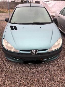 Rozpredám Peugot 206