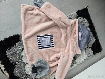 Detska prechodná piskacia bunda vek. 3-4r.