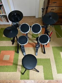 Bubon elektronické Behringer