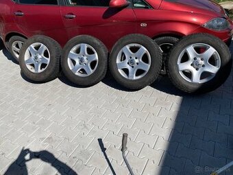 Hlinikove kolesa VW 5x130  + zimné pneu 235/65 R17