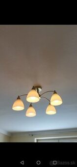 Stropná lampa