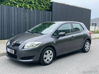 Toyota Auris 1.33 VVTi, Nová STK + EK