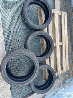 Pirelli SOTTOZERO 3 245/40 R19 (Run flat)