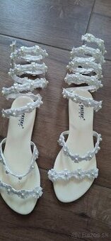 Krasne sandalky Nove - 1