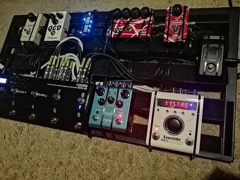Strymon Bluesky, Boss ES-8, EVENTIDE H9 MAX