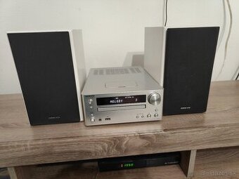 onkyo mini hifi system