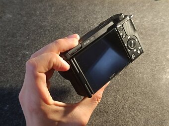 Sony ZV-E10 + 16–50mm kit objektív