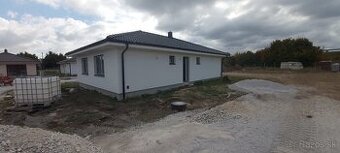 Moderná 4-izbová NOVOSTAVBA -  s rozsiahlym pozemkom 1316 m