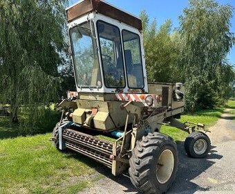 Mackač E-302